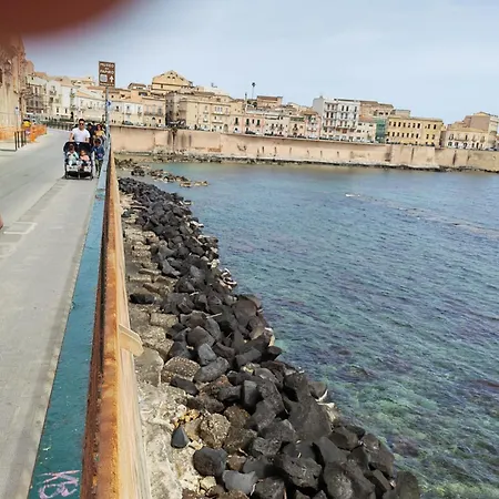 Apartament Terrazza Su Ortigia Confort Maison Syrakuzy